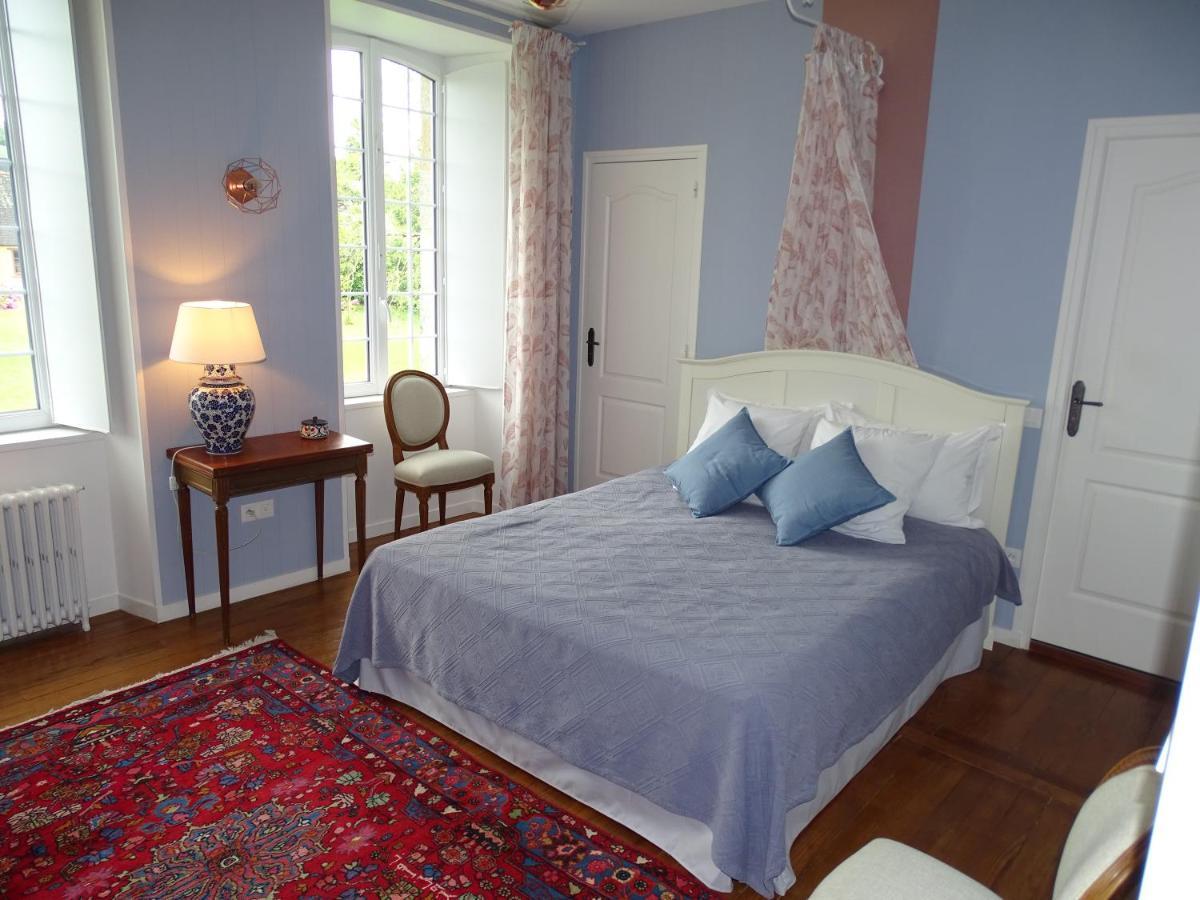 Manoir Saint Martin Bed & Breakfast Percy  Exterior photo